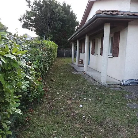 Maison Spacieuse Pour 8 Personnes Pessac